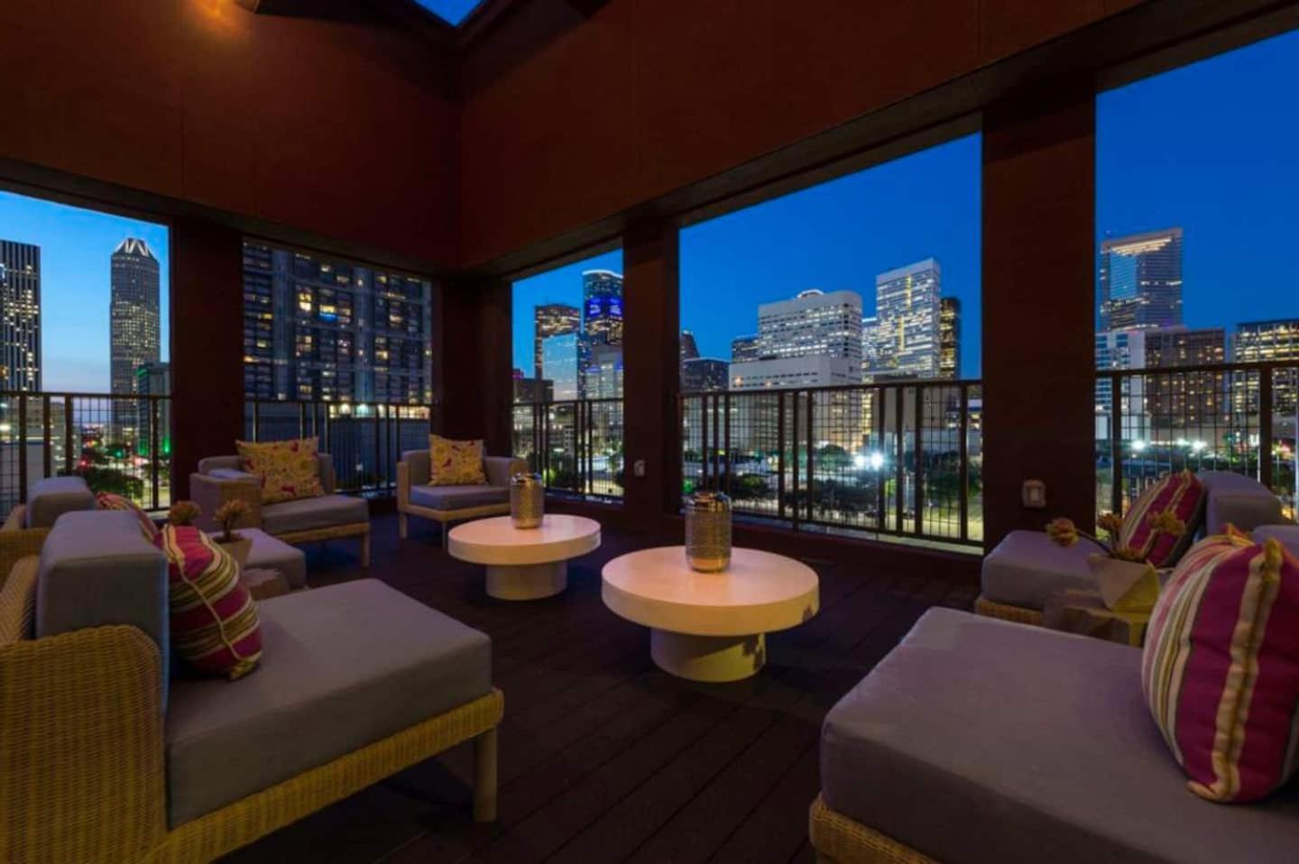 Downtown Apt Free Parking - Pool - Gym - Fully Kitchen Houston Exteriér fotografie